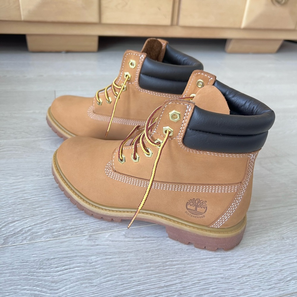 🔥Mint New Timberland Waterville 6” Waterproof Women’s Boots Wheat Nubuck - SZ 7🔥 - Picture 7 of 14